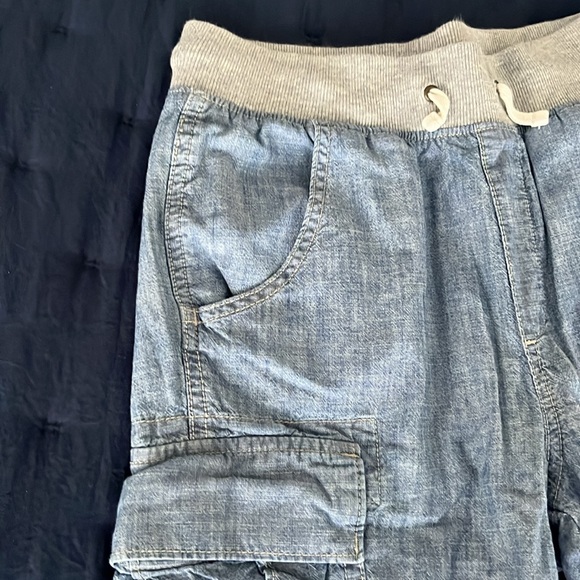 Boys Size 12 shorts, light blue. - Picture 8 of 8